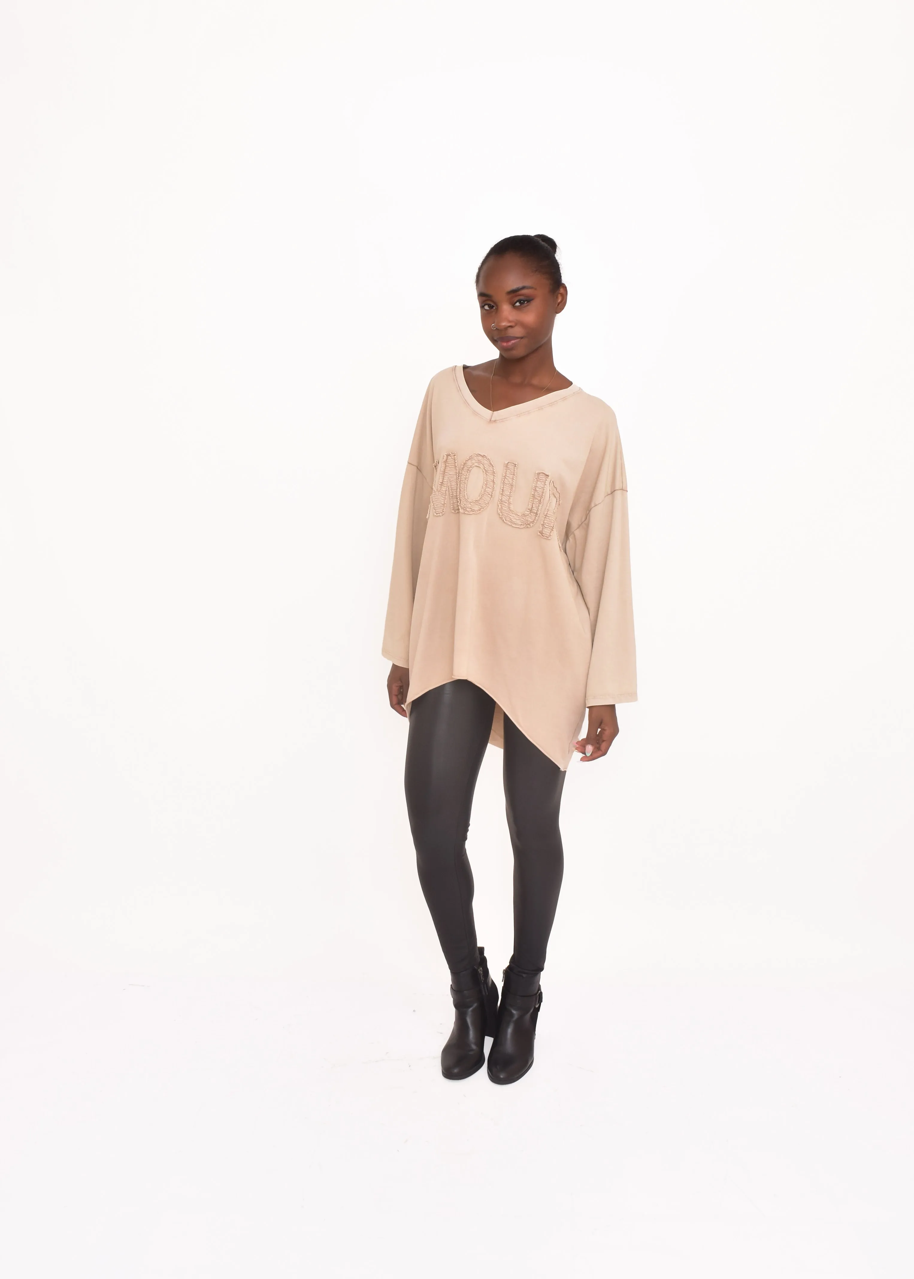 CAMISETA LOVE-BEIGE